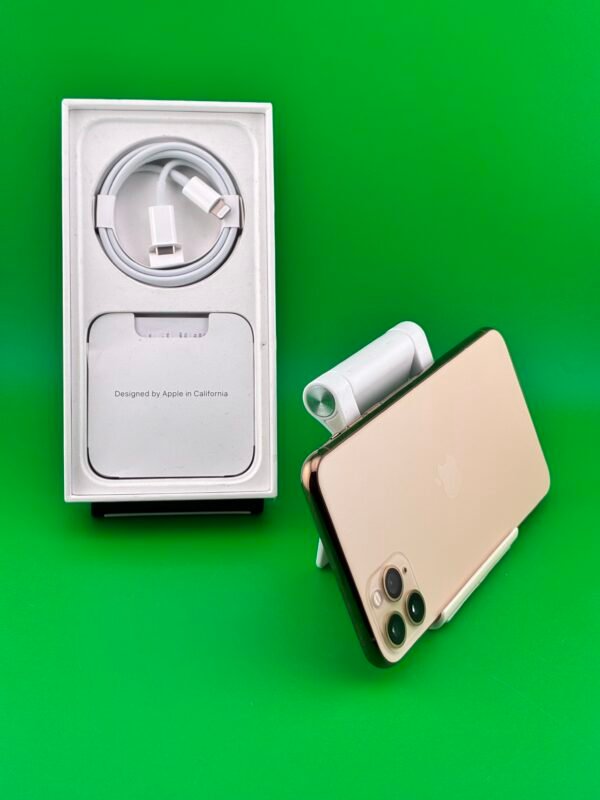 iPhone 11 Pro Max 64GB Usato - immagine 9